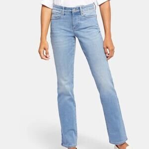 NYDJ Marilyn Straight Light Wash Jeans - Size 6, Seashore